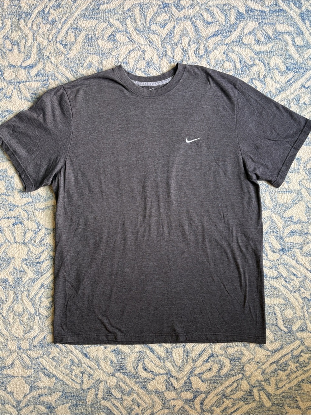 Nike Charcoal Heather Gray Embroidered Swoosh Tee 2XL (Fits XL)